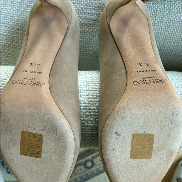 Jimmy Choo Classic Tan/Beige Suede Heels - Picture 5 of 7